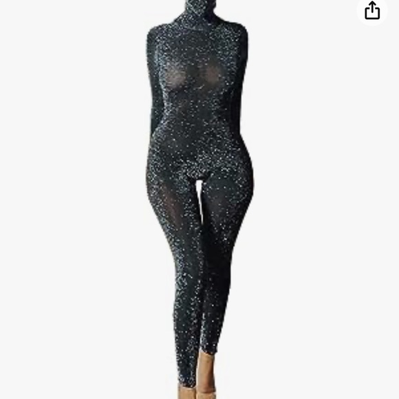 Shimmery jumpsuit with face covering - Picture 2 of 3